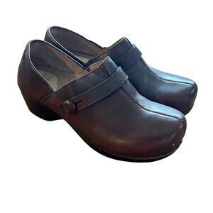 Dansko Women’s Brown Leather Slip-On Heeled Clogs Size 40 Comfort Work Shoes